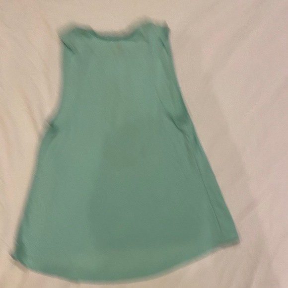 Tank - Picture 3 of 3